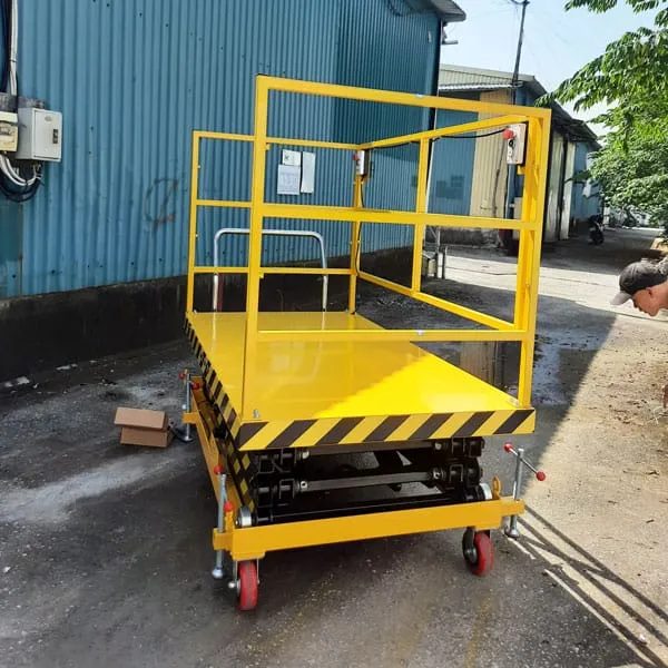 Bàn nâng điện 500kg nâng cao 4m