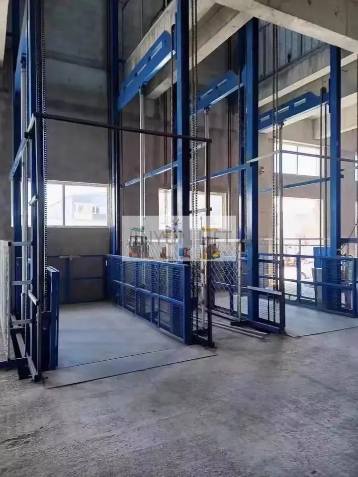 Báo giá thang nâng hàng cho khu công nghiệp tại tp.hcm