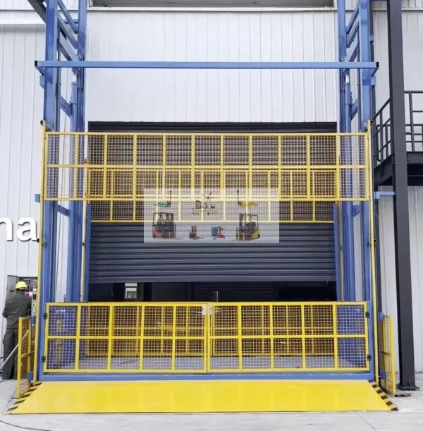 Báo giá thang nâng hàng thủy lực 2.5 tấn tại KCN Dệt May Rạng Đông Ninh Bình