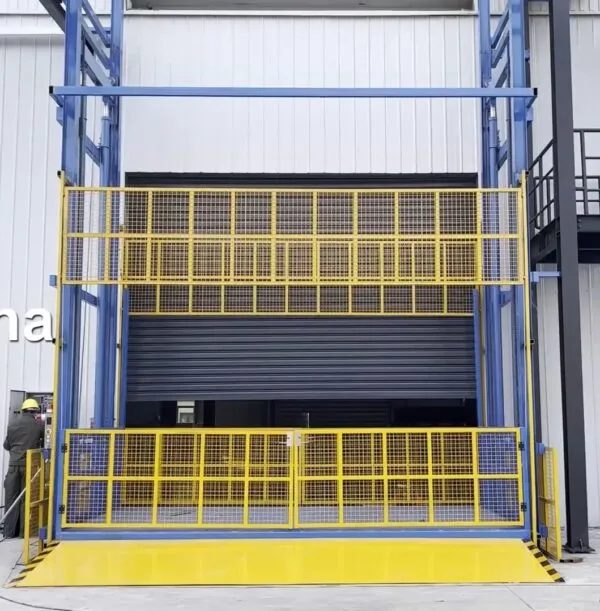 Báo giá thang nâng hàng thủy lực 3 tấn tại KCN Phúc Điền Hải Dương