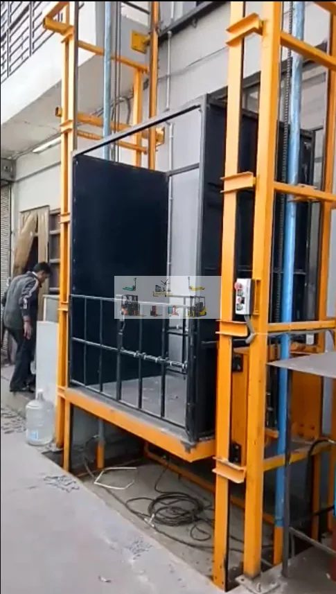 Chọn kích thước sàn 1.5m hay 2m cho hàng hóa nặng 1.1 tấn?