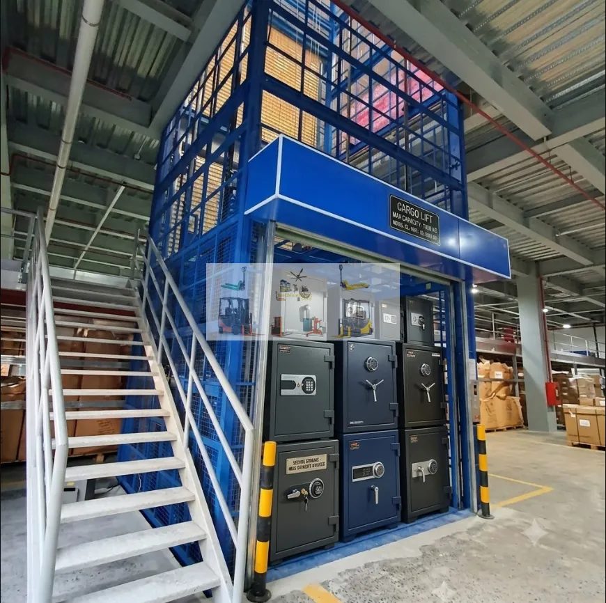 Lắp đặt thang nâng hàng thủy lực 1.5 tấn tại KCN Ông Kèo Đồng Nai