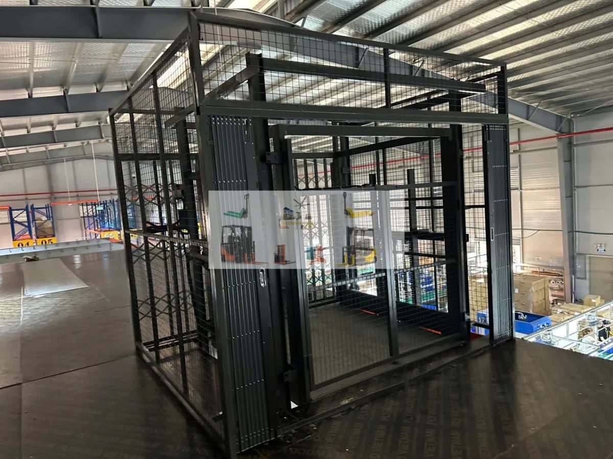 Nguyên nhân thang nâng hàng bị rò dầu thủy lực và giải pháp khắc phục
