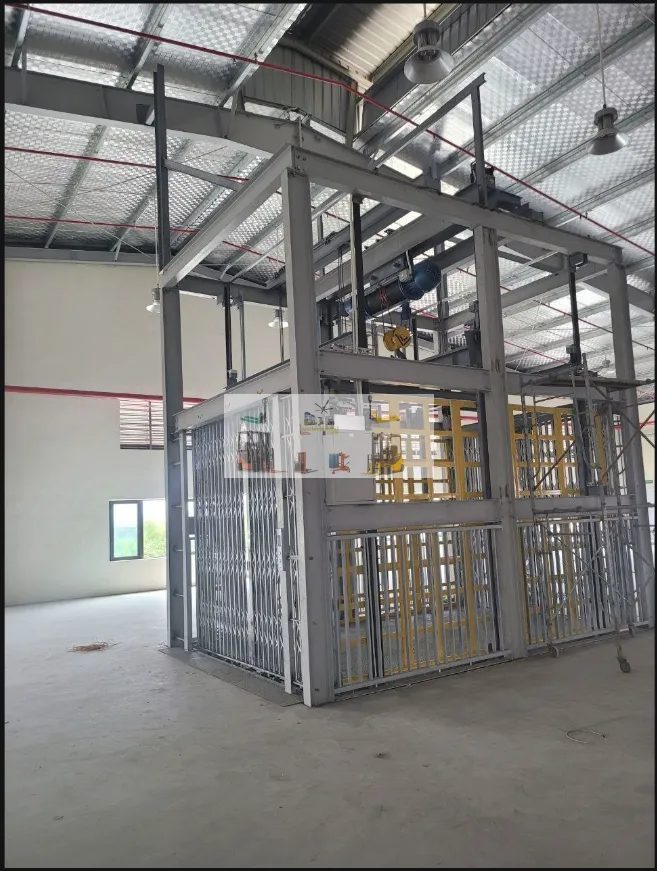 Thang Nâng Thủy Lực 1100kg (1.1 Tấn) Thiết Bị Việt Nhật: Nhập Khẩu 100%, Lắp Đặt Miễn Phí Toàn Quốc Thang Nâng Thủy Lực 1100kg (1.1 Tấn) Thiết Bị Việt Nhật: Nhập Khẩu 100%, Lắp Đặt Miễn Phí Toàn Quốc