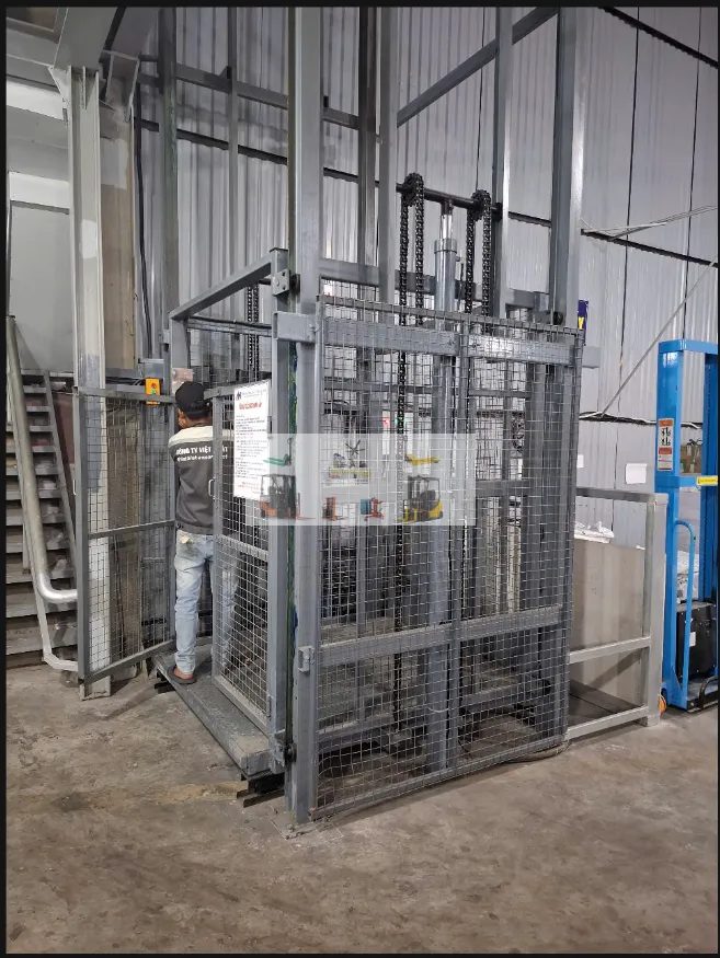 Thang Nâng Thủy Lực 1300kg (1.3 Tấn): Nhập Khẩu 100%, Sỉ & Lẻ Lắp Đặt Miễn Phí Toàn Quốc