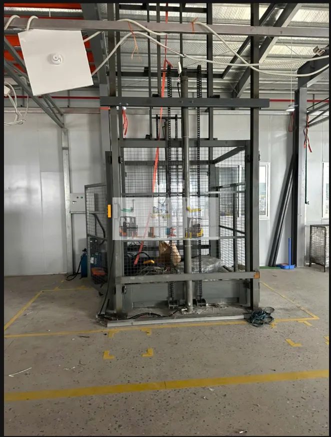 Thang Nâng Thủy Lực 1300kg (1.3 Tấn): Nhập Khẩu 100%, Sỉ & Lẻ Lắp Đặt Miễn Phí Toàn Quốc