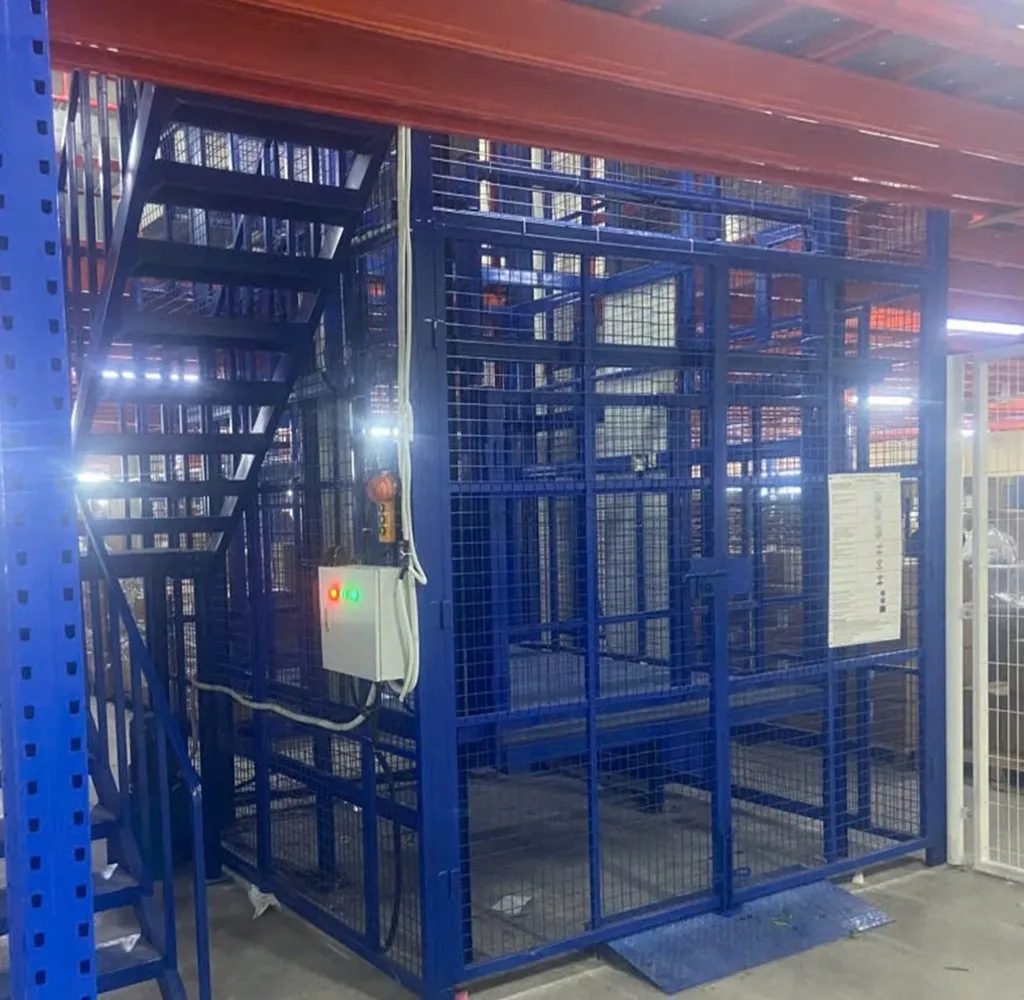 thang nâng hàng thủy lực 600kg 700kg