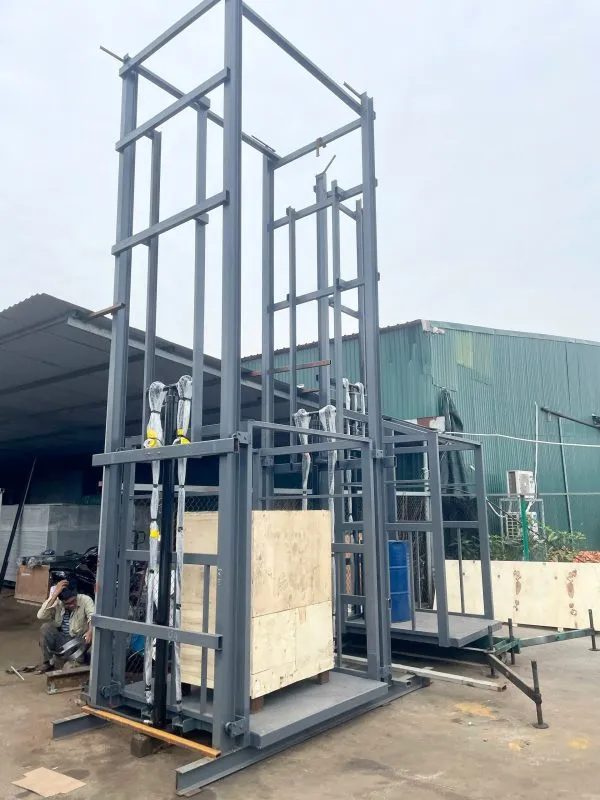 thang-nang-hang-thuy-luc-1-tan-5m-3