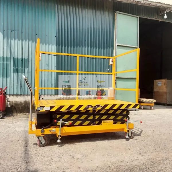 ban nang dien 500kg nang cao 4m sjy0 5 4 di chuyen day tay giai phap nang ha lin 5de4eff5b6bc