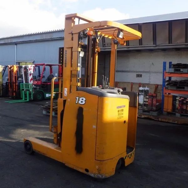 Xe nâng điện đứng lái Komatsu 1,8 tấn cao 4 mét Nhật bãi