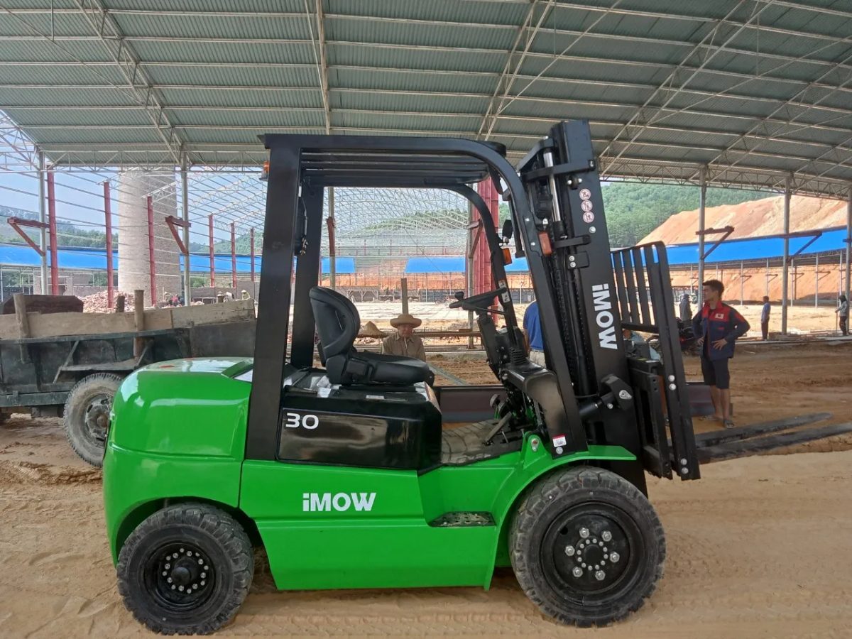 Lợi ích từ xe nâng Trung Quốc mới