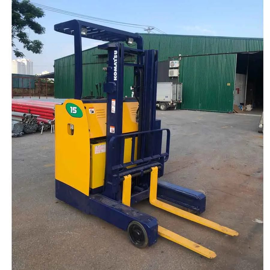 Xe nâng điện đứng lái cũ komatsu 1.5 tấn nâng cao 3m
