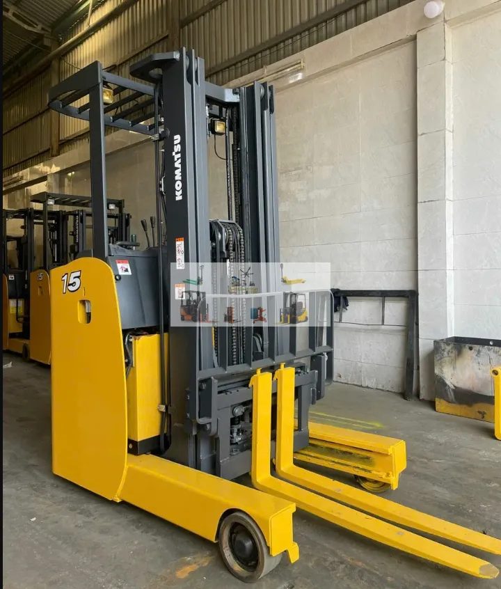 Xe Nâng Điện Đứng Lái 1.5 Tấn Komatsu (Cũ) Nâng Cao 3M: Sỉ Lẻ Toàn Quốc Xe Nâng Điện Đứng Lái 1.5 Tấn Komatsu (Cũ) Nâng Cao 3M: Sỉ Lẻ Toàn Quốc