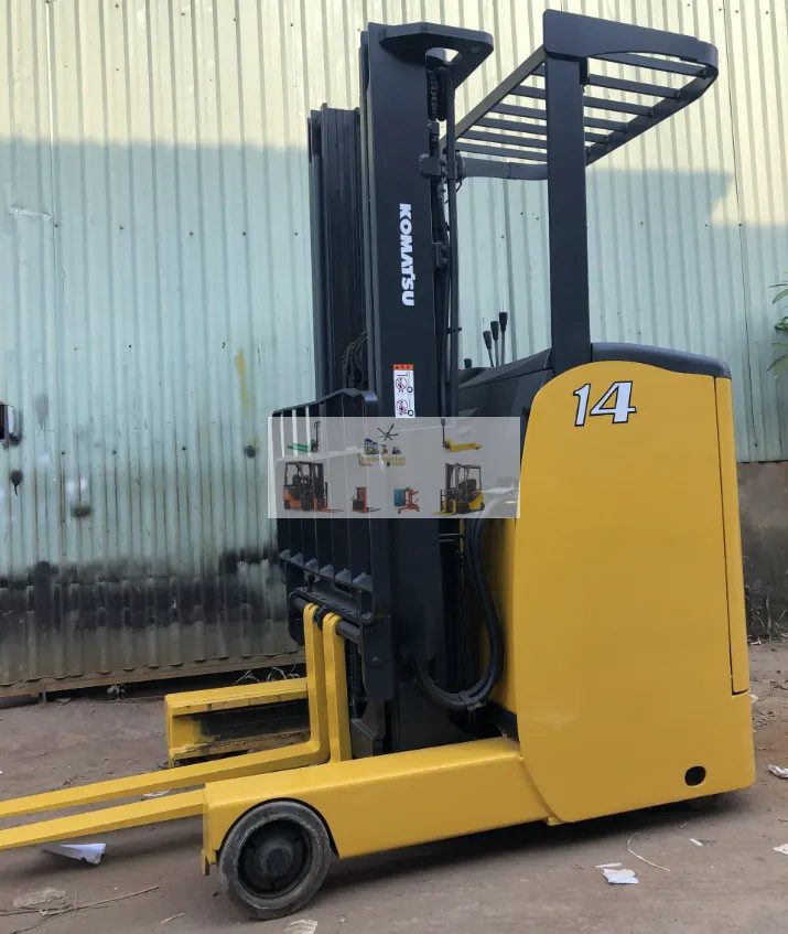 Xe Nâng Điện Đứng Lái 1.5 Tấn Komatsu (Cũ) Nâng Cao 3M: Sỉ Lẻ Toàn Quốc Xe Nâng Điện Đứng Lái 1.5 Tấn Komatsu (Cũ) Nâng Cao 3M: Sỉ Lẻ Toàn Quốc