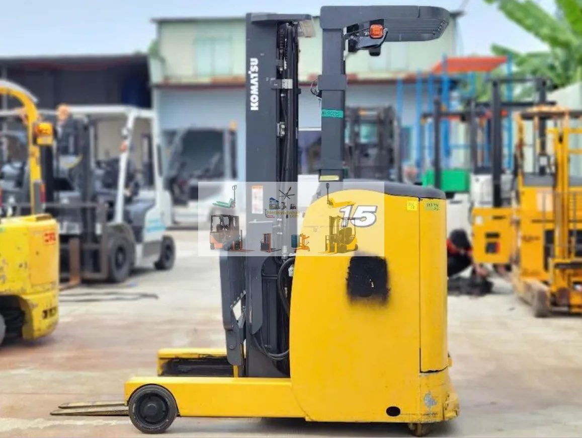 Xe Nâng Điện Đứng Lái 1.5 Tấn Komatsu (Cũ) Nâng Cao 3M: Sỉ Lẻ Toàn Quốc Xe Nâng Điện Đứng Lái 1.5 Tấn Komatsu (Cũ) Nâng Cao 3M: Sỉ Lẻ Toàn Quốc